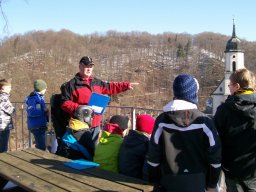 05_Hr._Kuhnert_erklaert