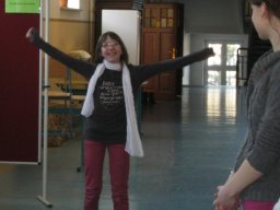 5_Uebungen_auf_dem_Gang