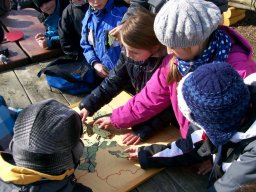 07_Lucia_und_Felice_puzzeln